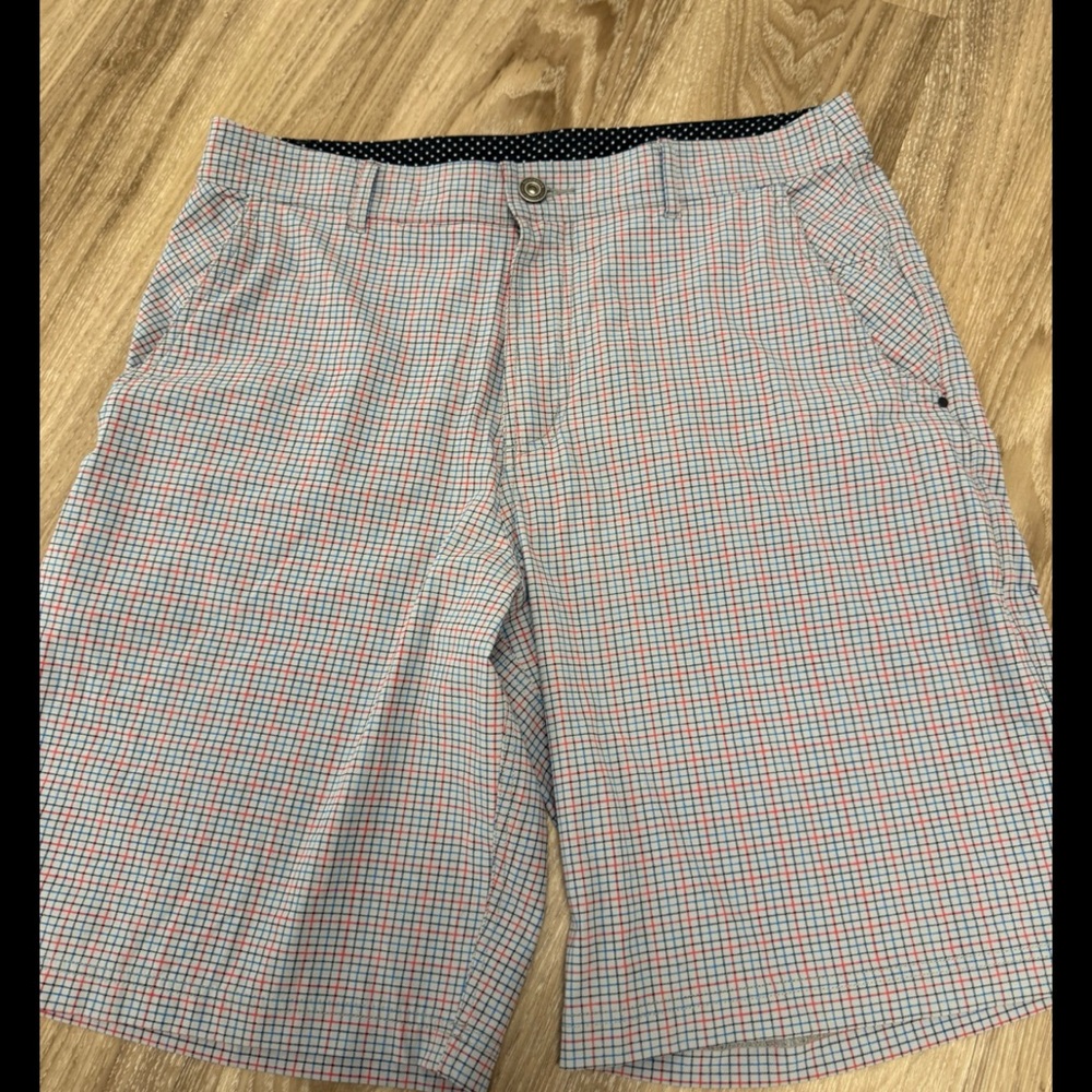 Lululemon Shorts Mens Medium
36 Golf Shorts Striped Grey Chino